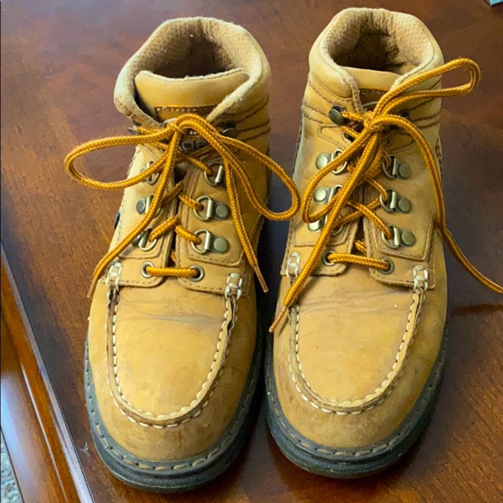 🌞Steel-toed Camel Colored Boots🌞